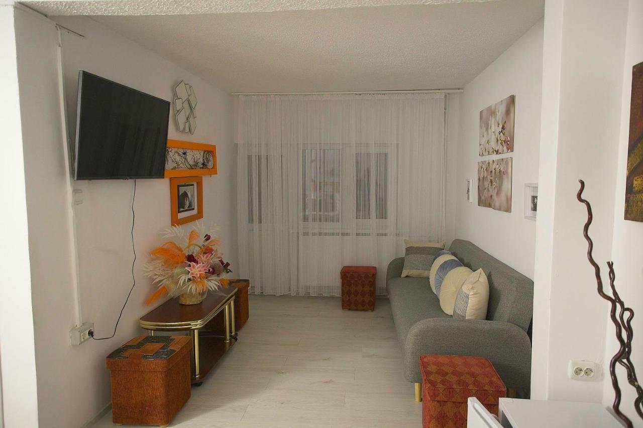 Casa Mina Hotell Buşteni Exteriör bild