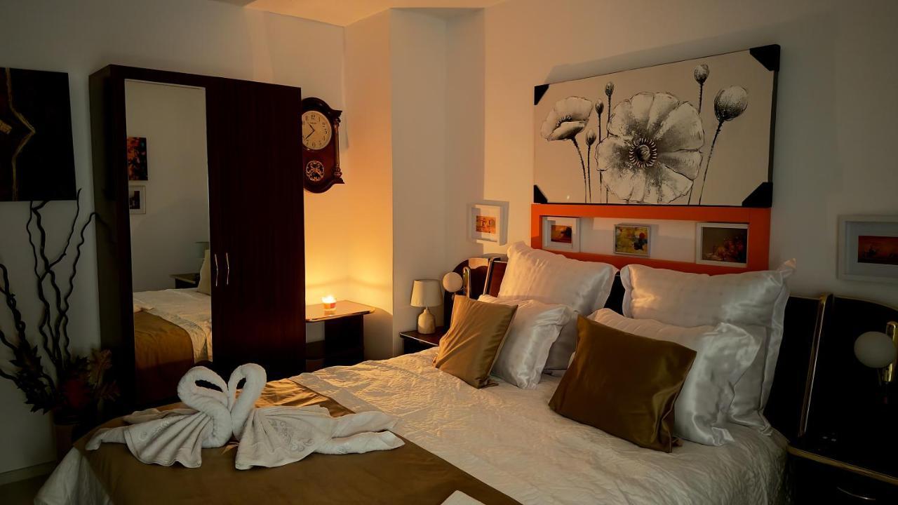 Casa Mina Hotell Buşteni Exteriör bild
