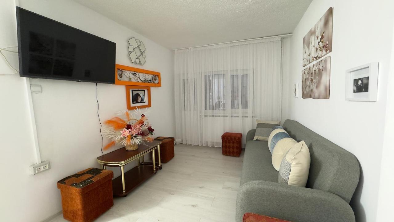 Casa Mina Hotell Buşteni Exteriör bild
